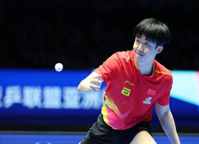 Table tennis big head (table tennis big head and salsa)